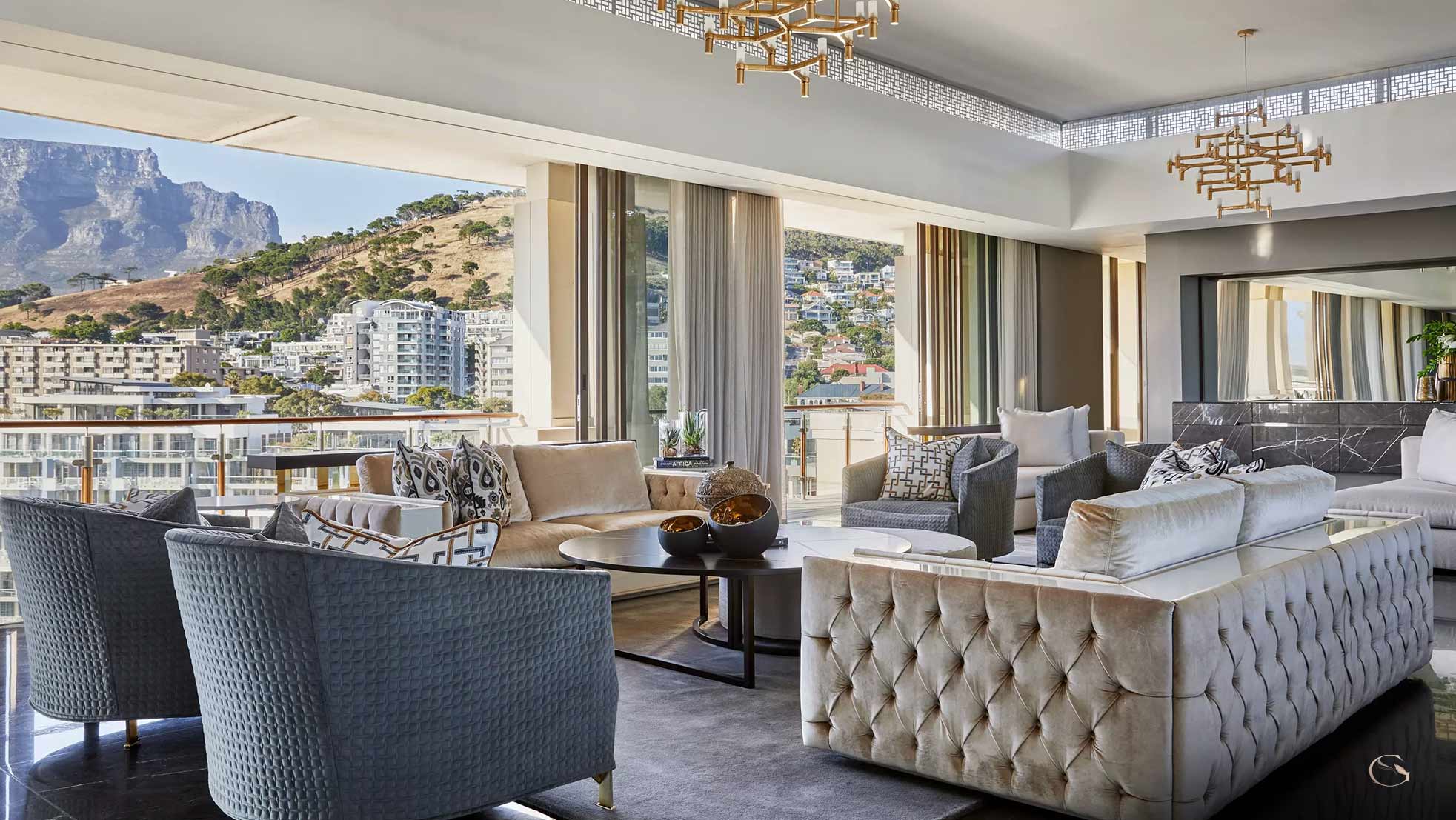 Lion’s Head Penthouse lounge at One&Only Cape Town LuxurySafariLodges.com