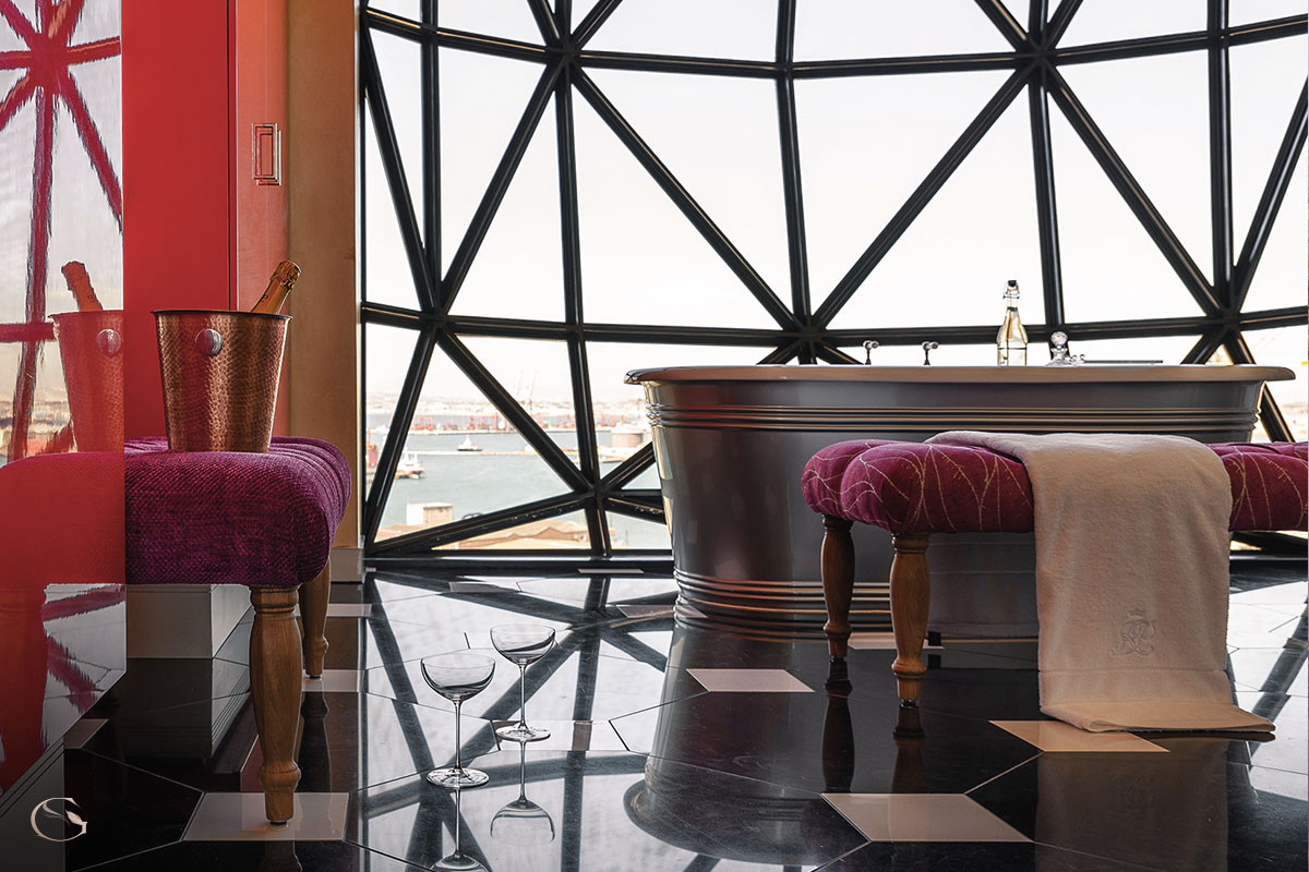 Royal Suite bathroom with wraparound views at The Silo