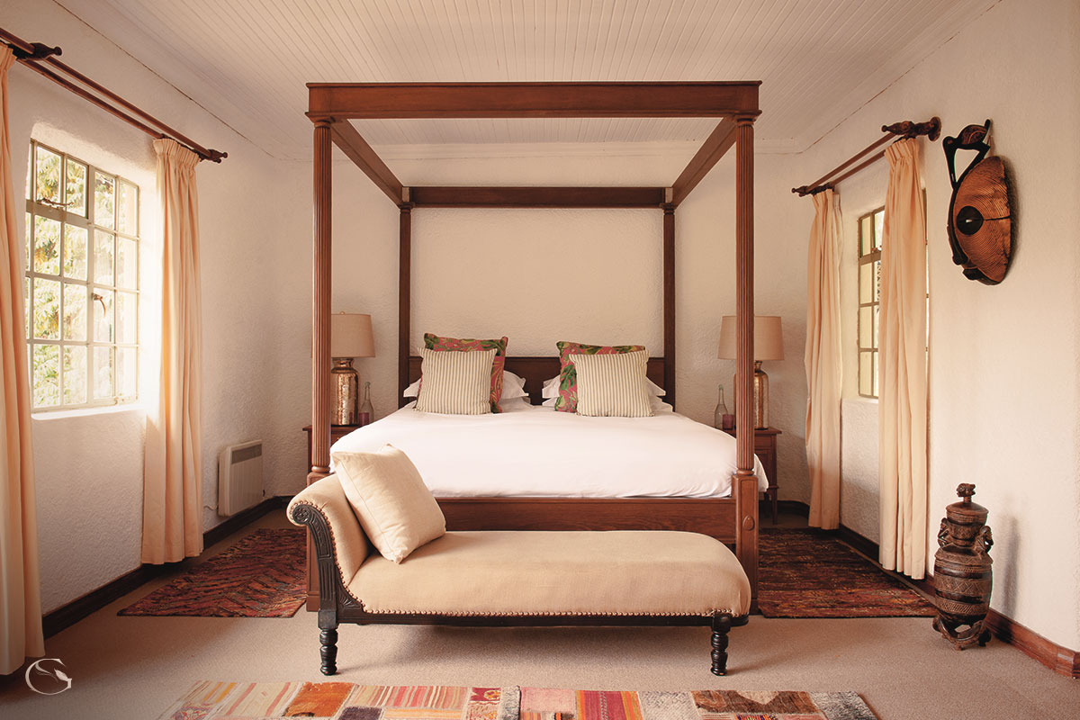 Sabyinyo Lodge LuxurySafariLodges.com